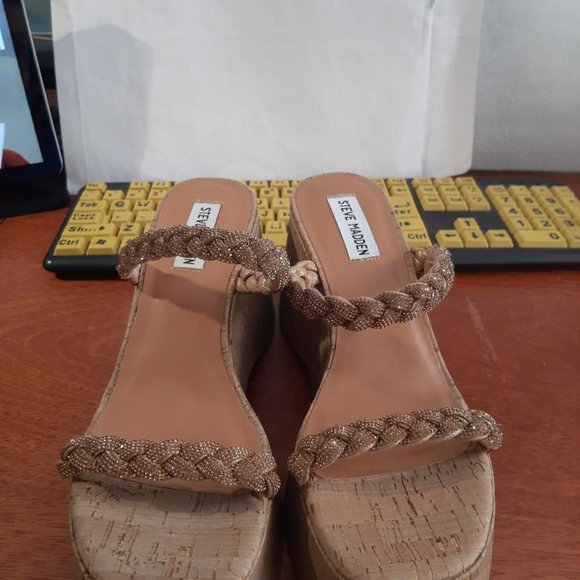 NEW ! Steve Madden Danya Wedge Heel Sandal Gold Glitter Size 8 - Picture 3 of 7